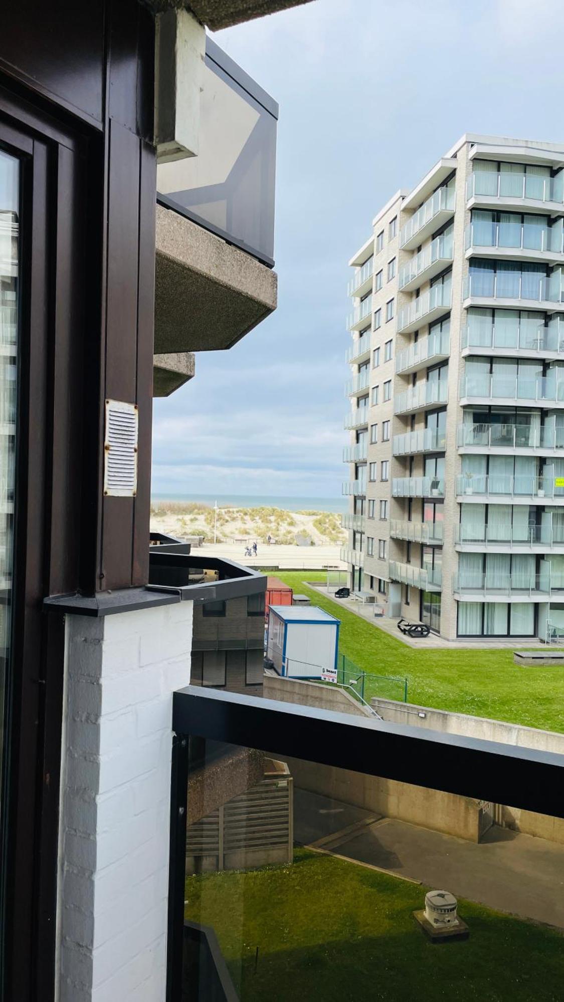Sia - Lichtrijke Met Balkon Met Zijzeezicht In Hartje