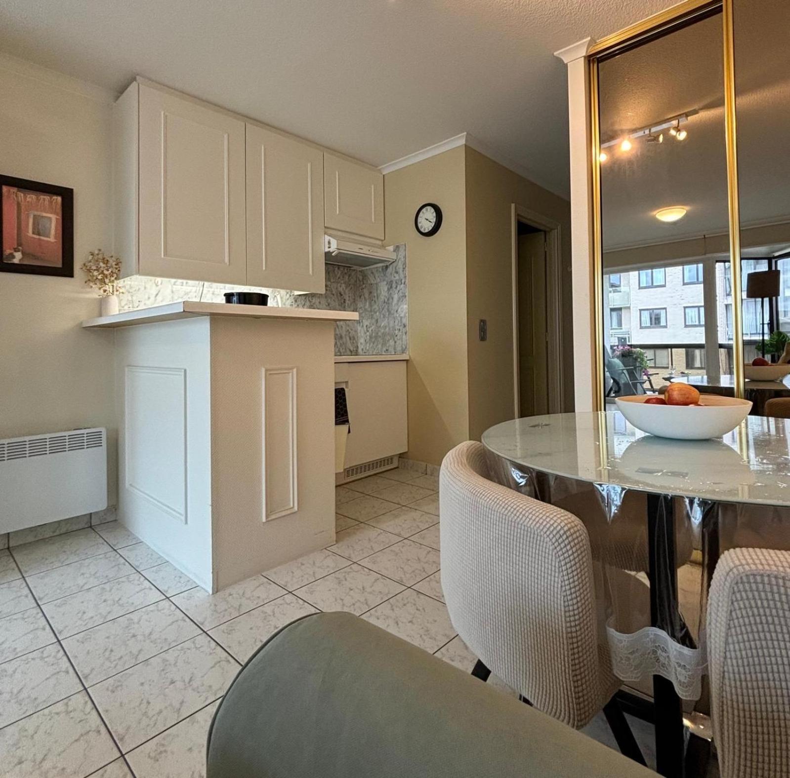 Appartement Sia - Lichtrijke Met Balkon Met Zijzeezicht In Hartje *